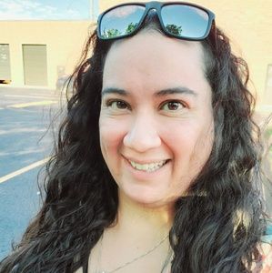 Meet your Posher, Vanessa